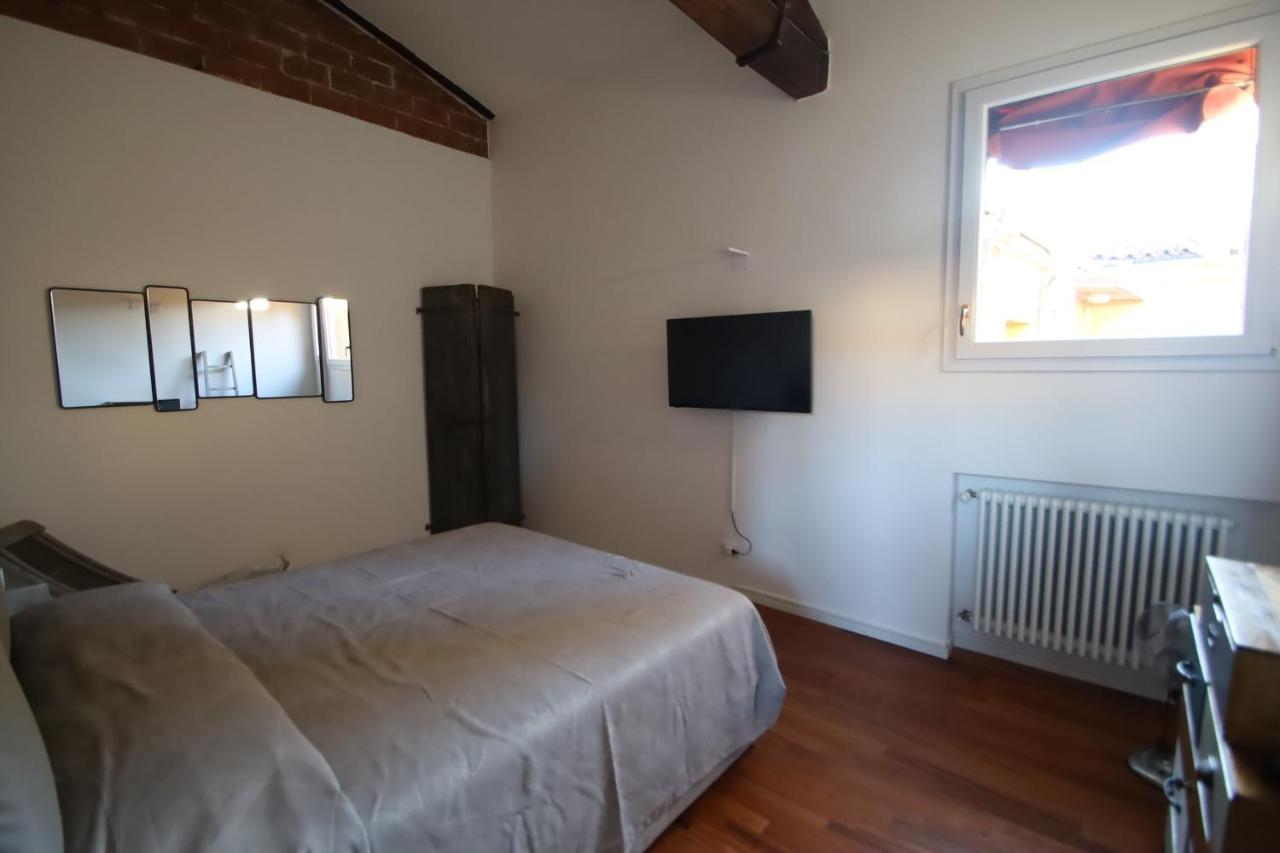 Appartamento immerso tra le mura bolognesi Esterno foto