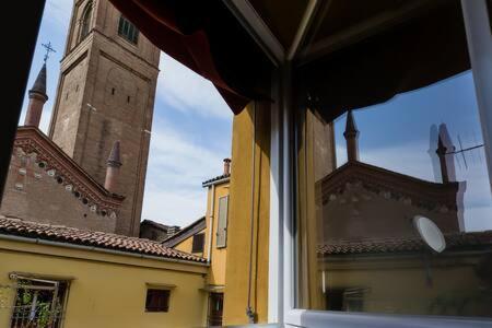 Appartamento immerso tra le mura bolognesi Esterno foto